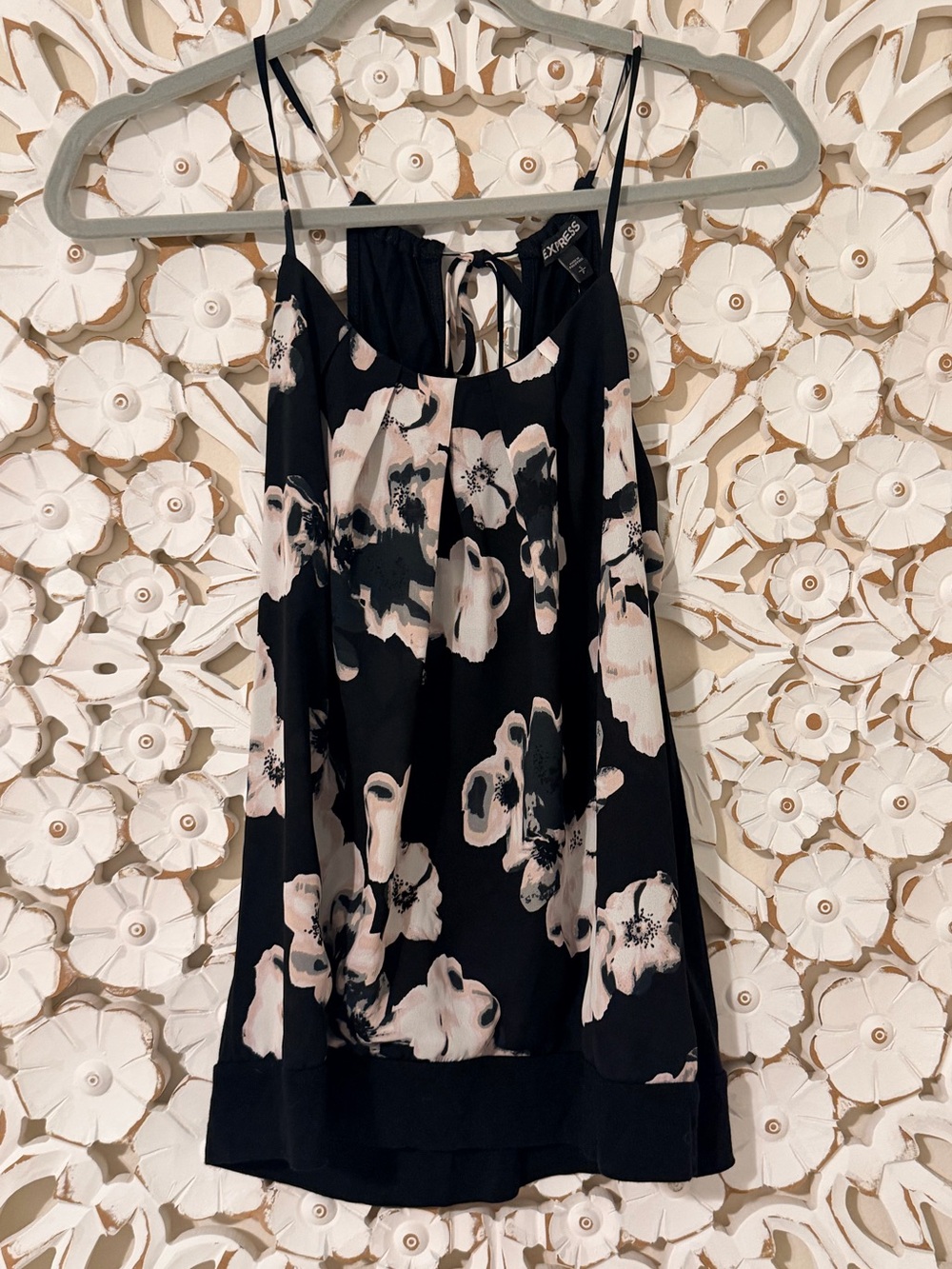 Express Black Floral Print Spaghetti Strap Cami - Size Small NWT